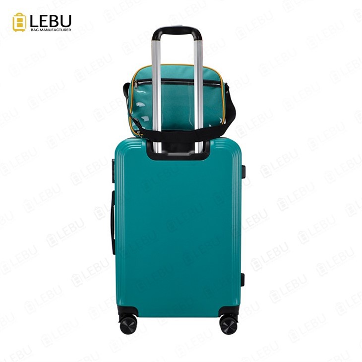 4.5 piece hard case luggage set
